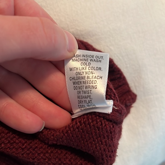 Men’s Croft & Barrow 1/4 Zip Sweater in Maroon Size Small - Picture 6 of 6